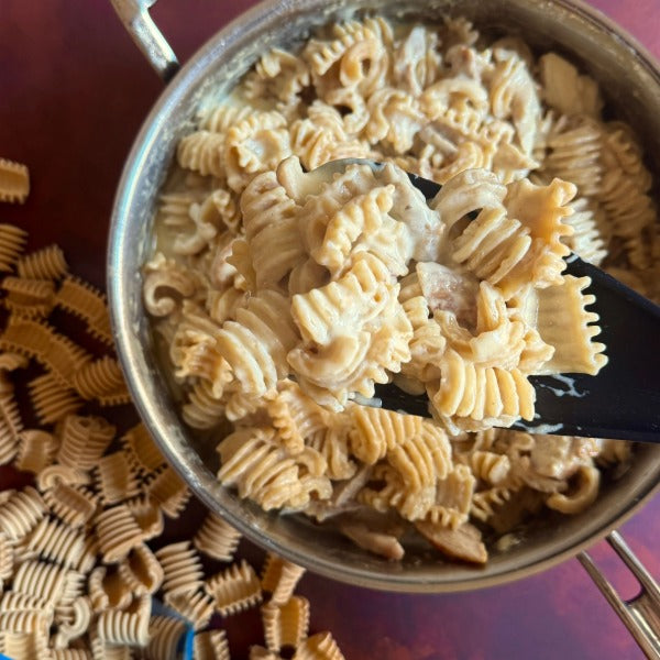 Get the recipe Sfoglini Chicken Alfredo with Garlic Radiators. 